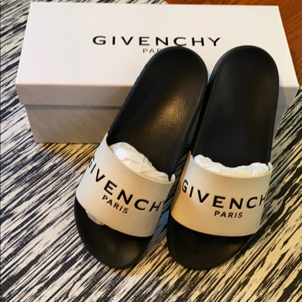 Used Givenchy Men’s Slides - Picture 2 of 4